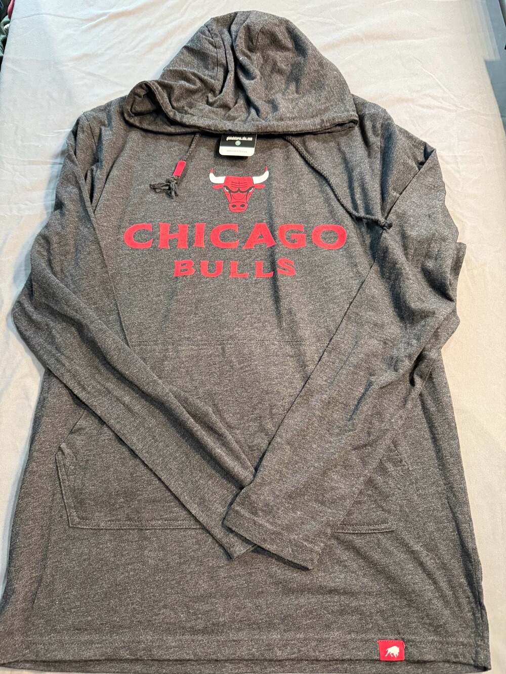 Sportiqe Chicago Bulls Hoodie Size M Basketball Shirt NBA
